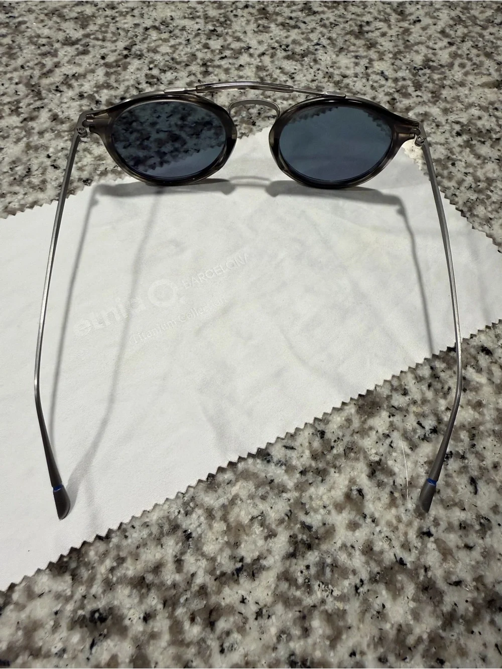 Men's Round Metal-Bridge Sunglasses in Blue Gradient